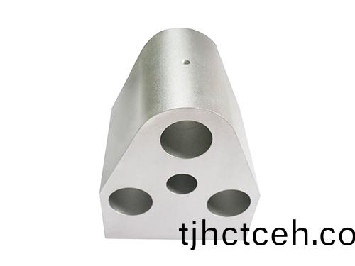 爲何(he)東(dong)莞精密(mi)零(ling)件加工精度會變差?